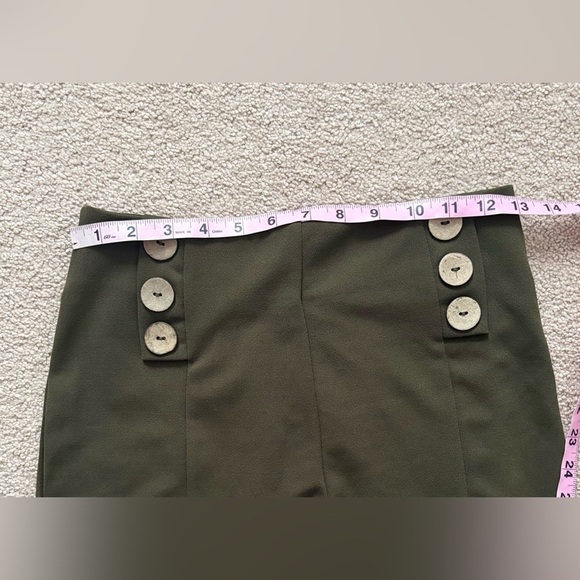 Haute Monde High waisted shorts Size Small Olive Green. - Picture 5 of 15